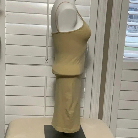 With - Picture 2 of 6